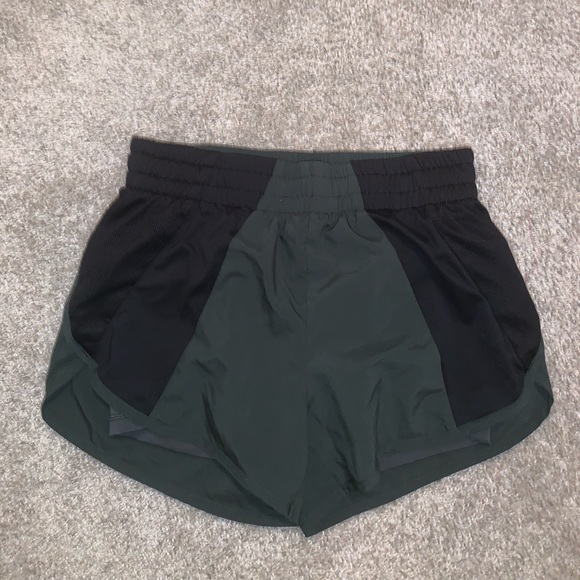 Avia Dark Green & Black athletic shorts size XS - Picture 2 of 5